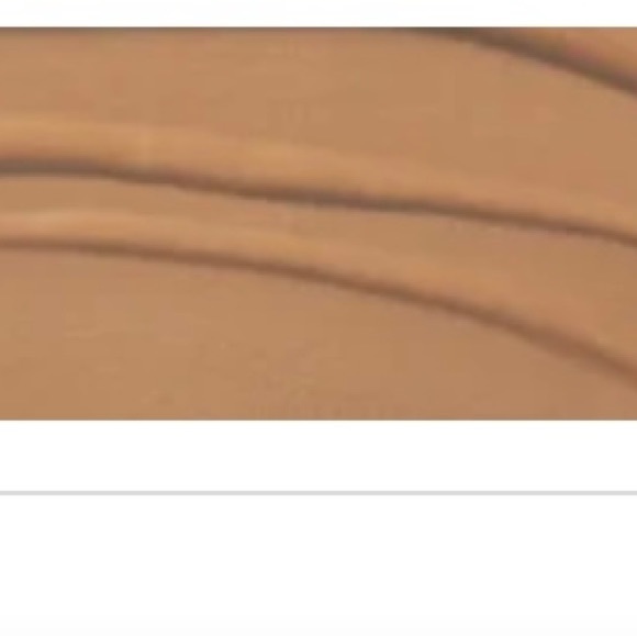 foundation and concealer - Picture 6 of 6